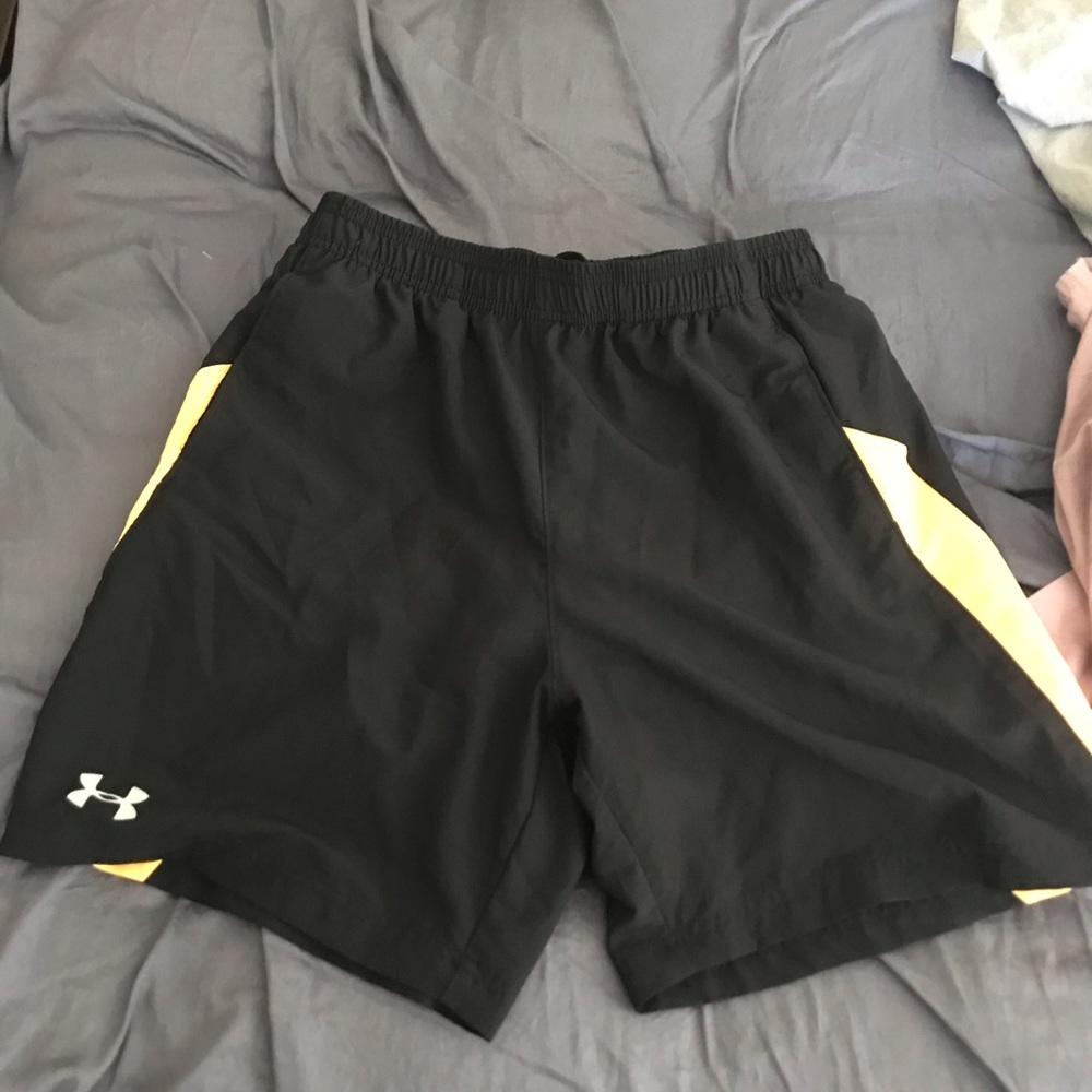 Under Armour Men’s Heat Gear Shorts Medium